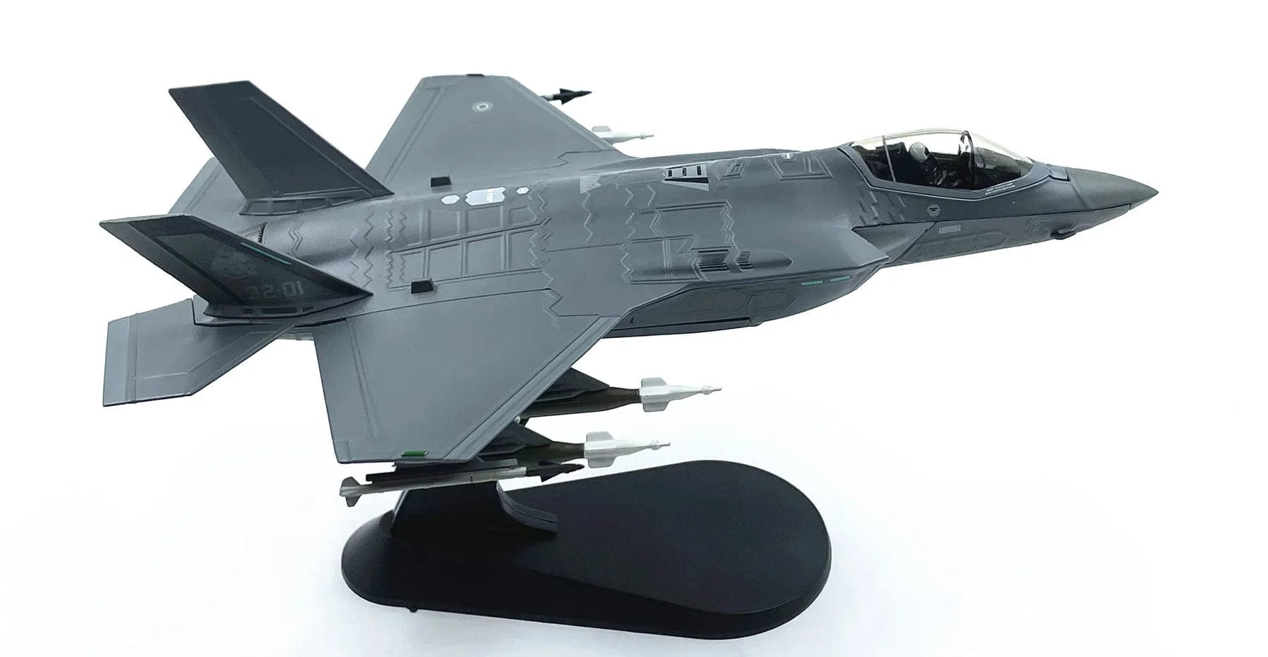 1:72 US F - 35A Stealth Fighter Model - Alloy Finished Collection Edition - Homebound Essentials