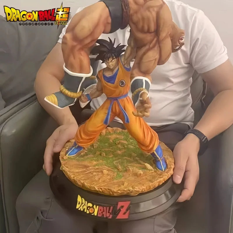 40cm Dragon Ball Large Figure – Goku Lifts Nappa